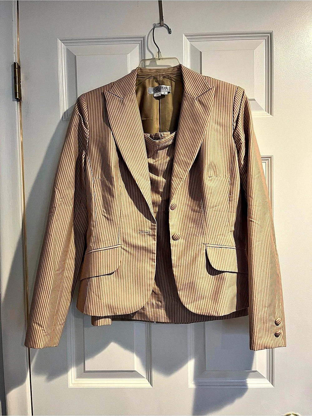 Kay Unger New York Striped Blazer and skirt set Size 2 Like New